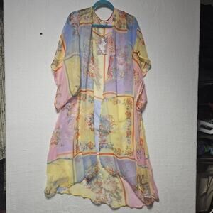 Band Of The Free Pastel Floral‎ Wilder Kimono SZ OS Beach, Vacation, Summer Wrap